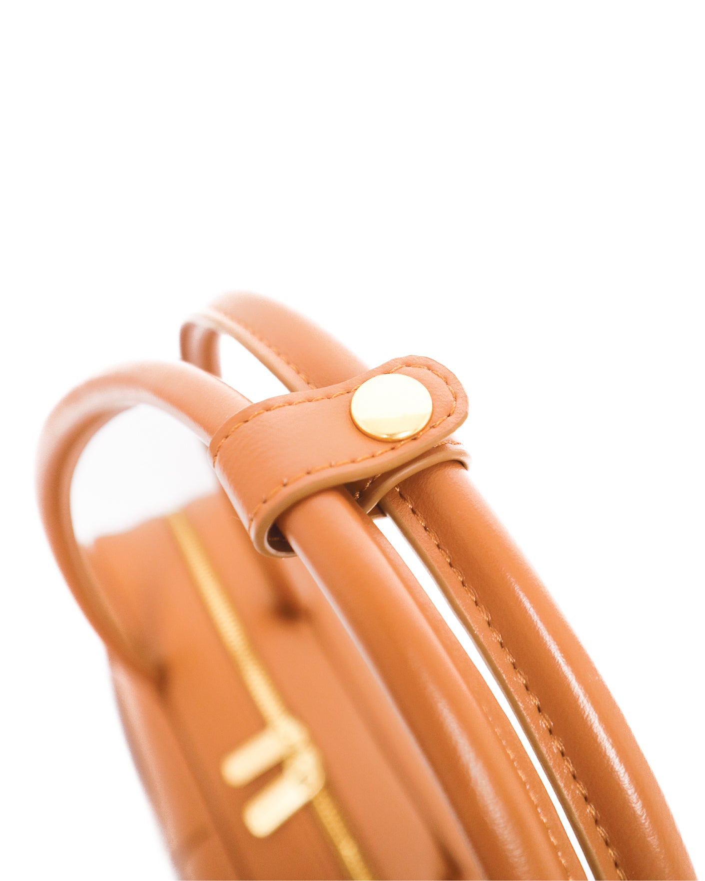 SIGNATURE POCKET M REI TOTE BAG IN CAMEL