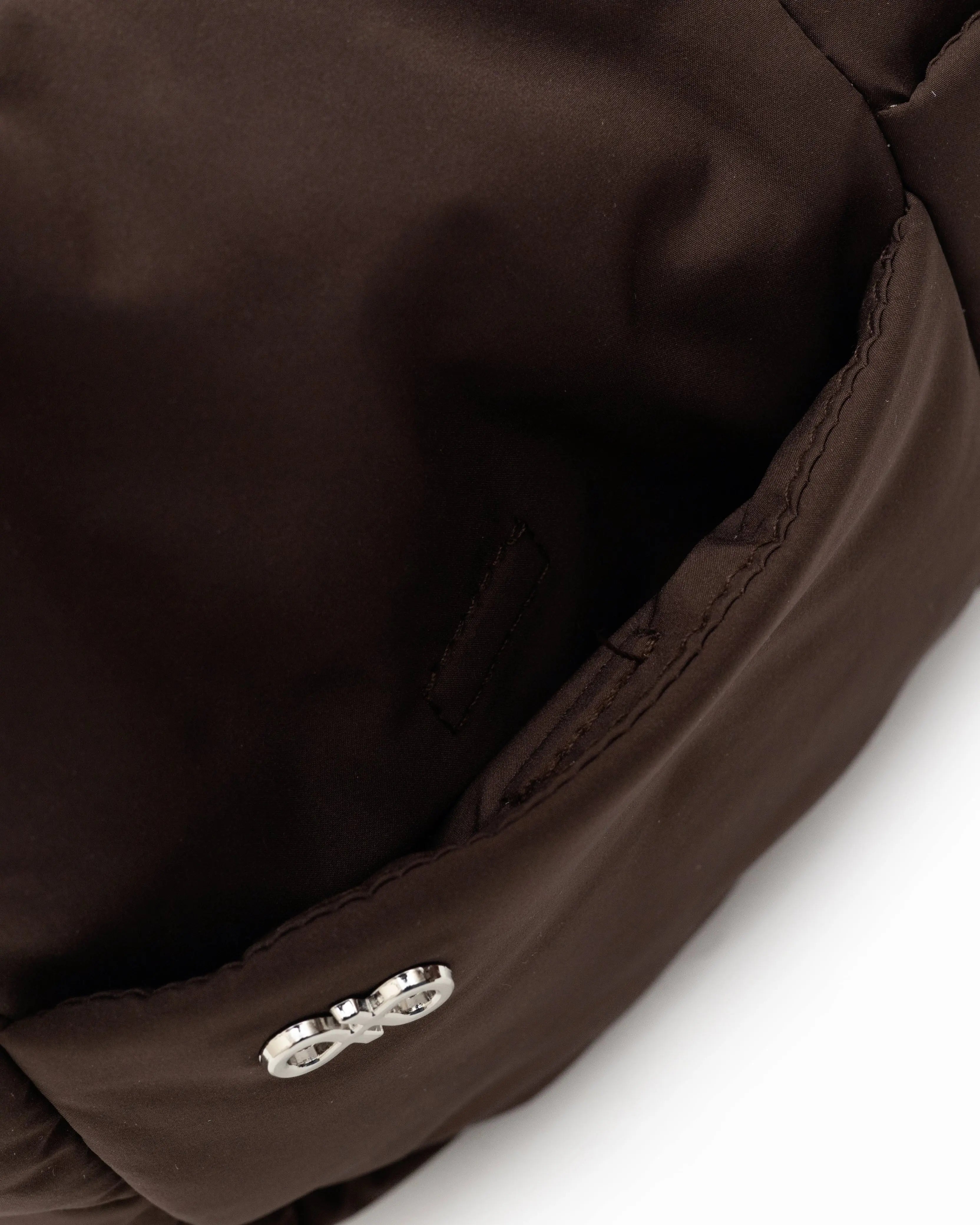MINI SIGNATURE POCKET CROSSBODY BAG IN COSY LUXE CACAO