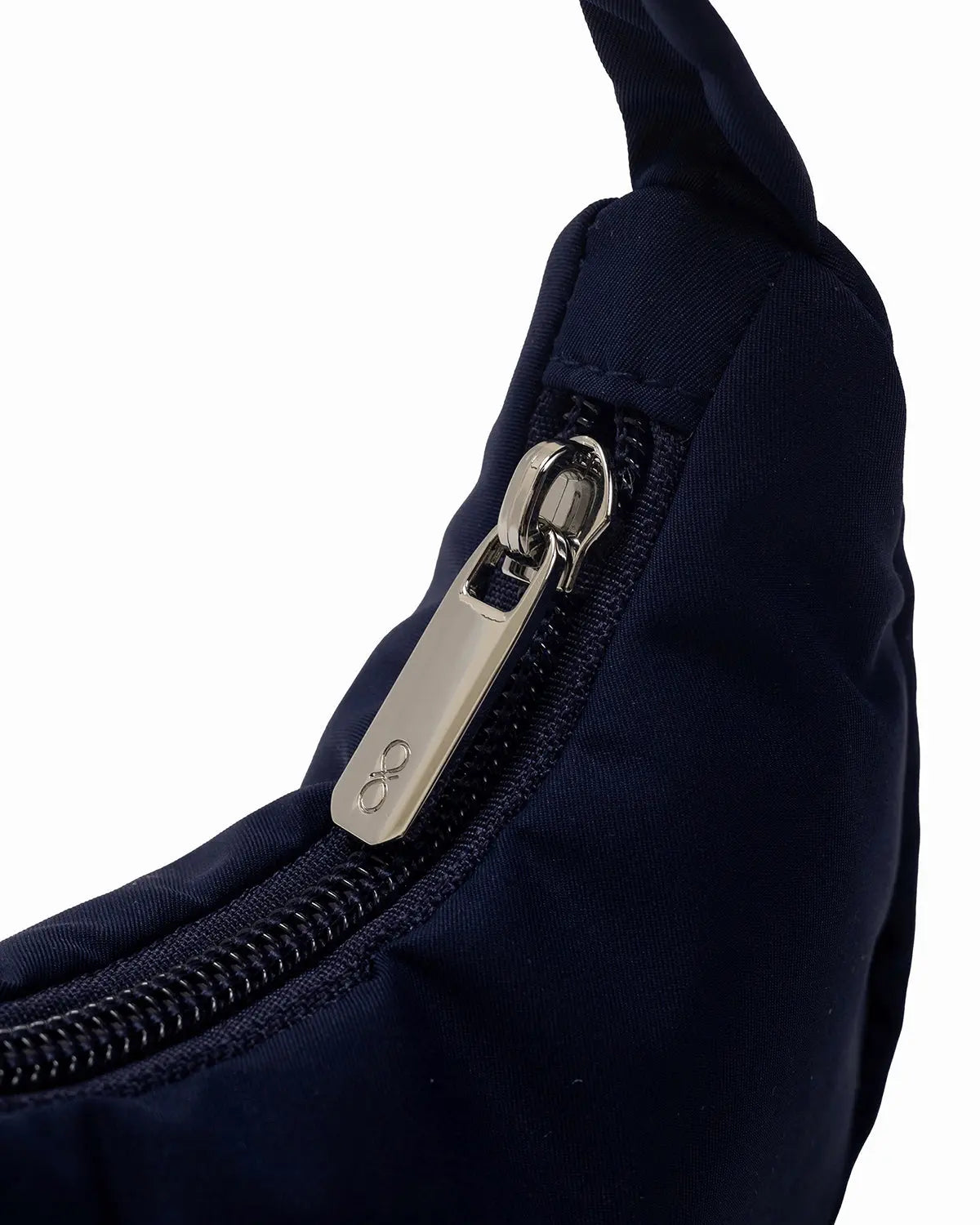 NANO POUCH IN MIDNIGHT