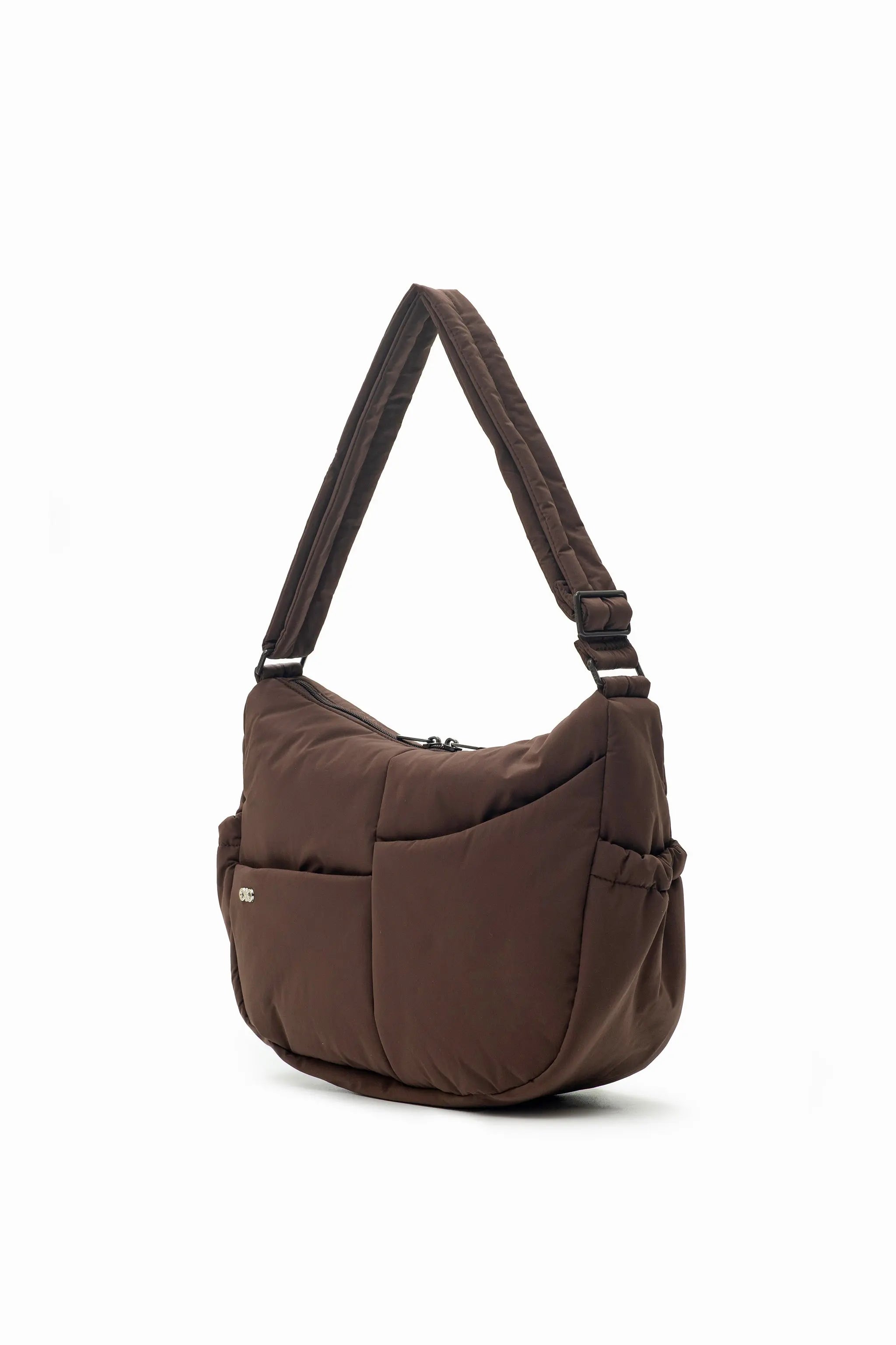 SIGNATURE POCKET CROSSBODY BAG 2.0 IN COSY CACAO