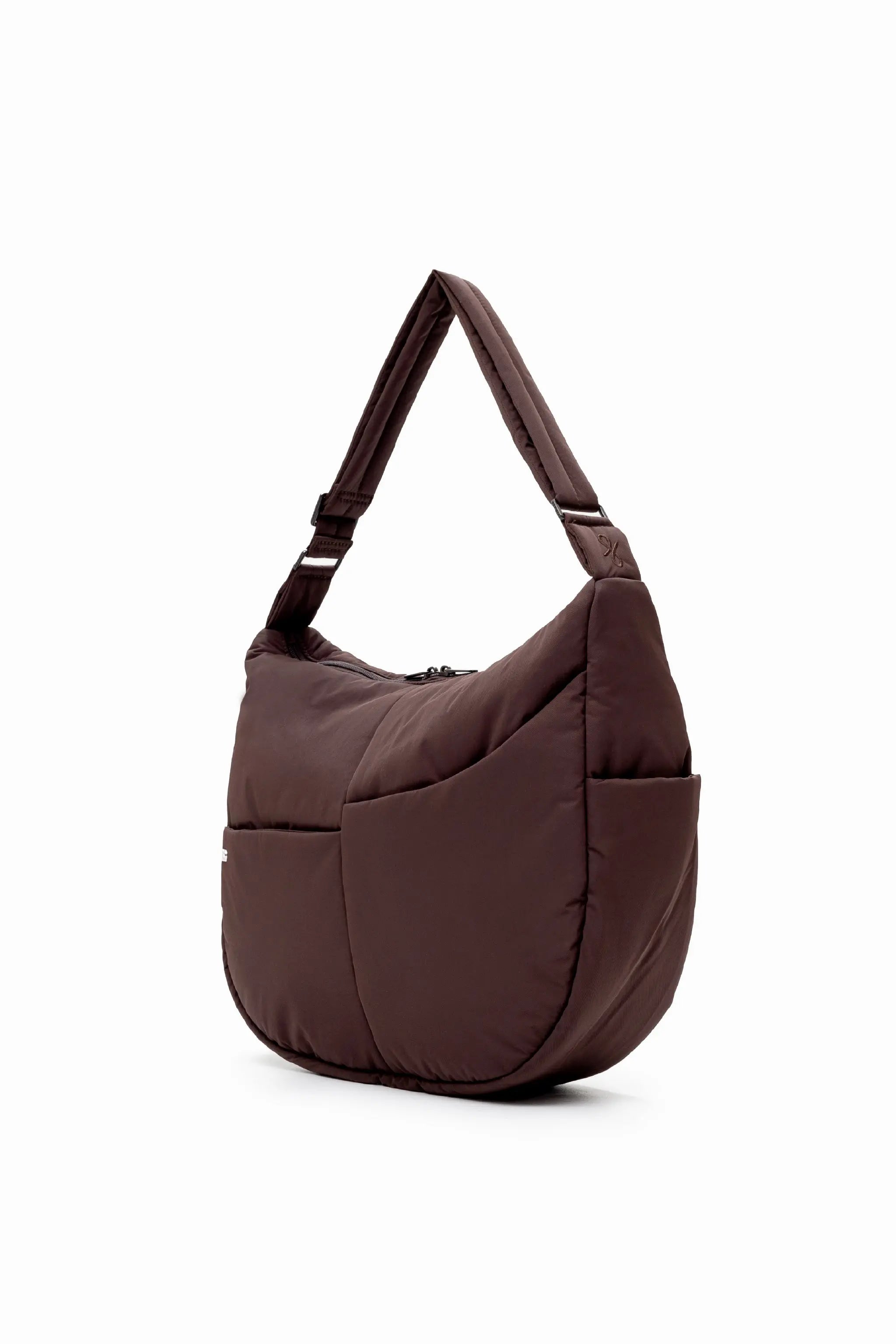XL SIGNATURE POCKET CROSSBODY BAG IN CHOCO