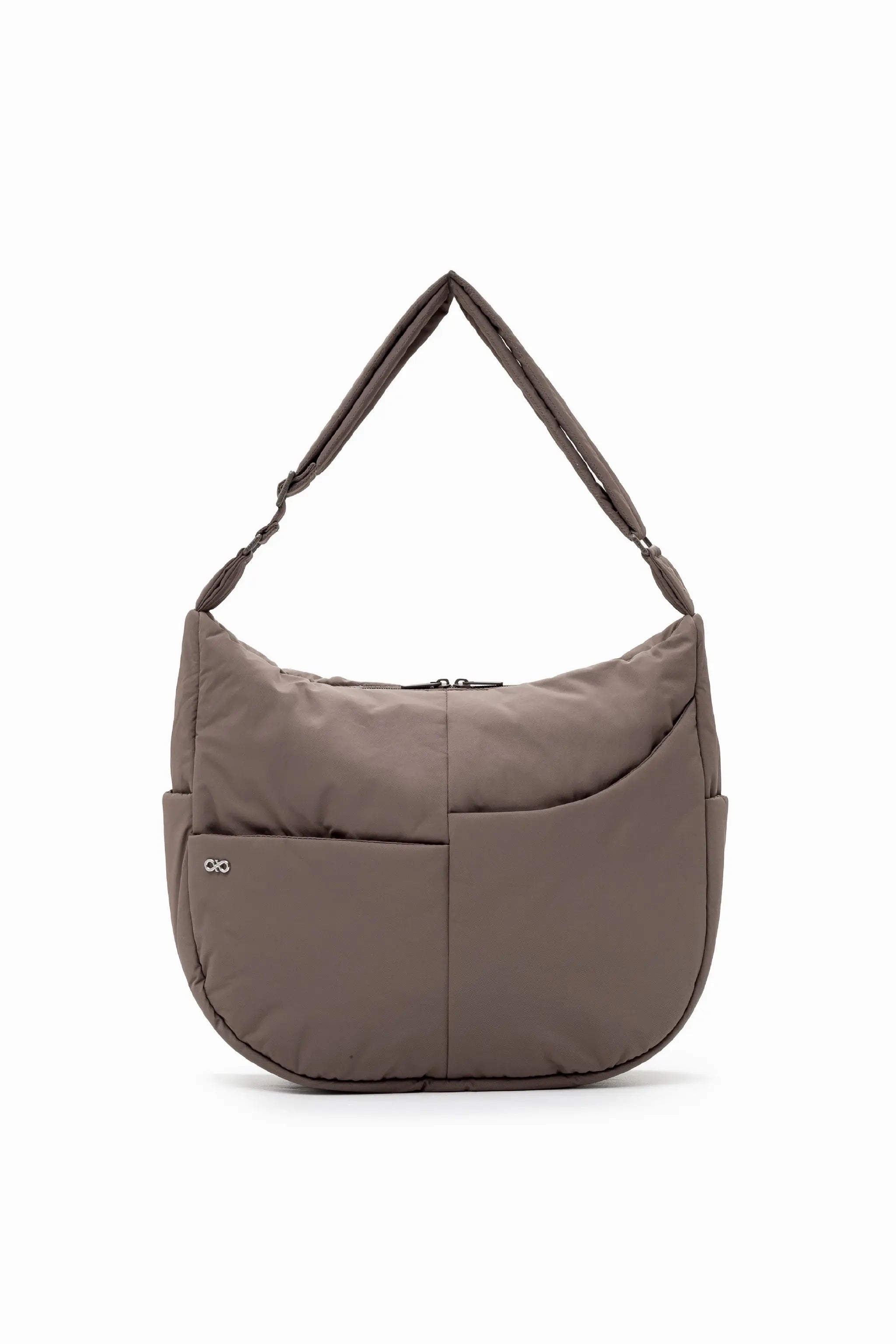 XL SIGNATURE POCKET CROSSBODY BAG IN TAUPE