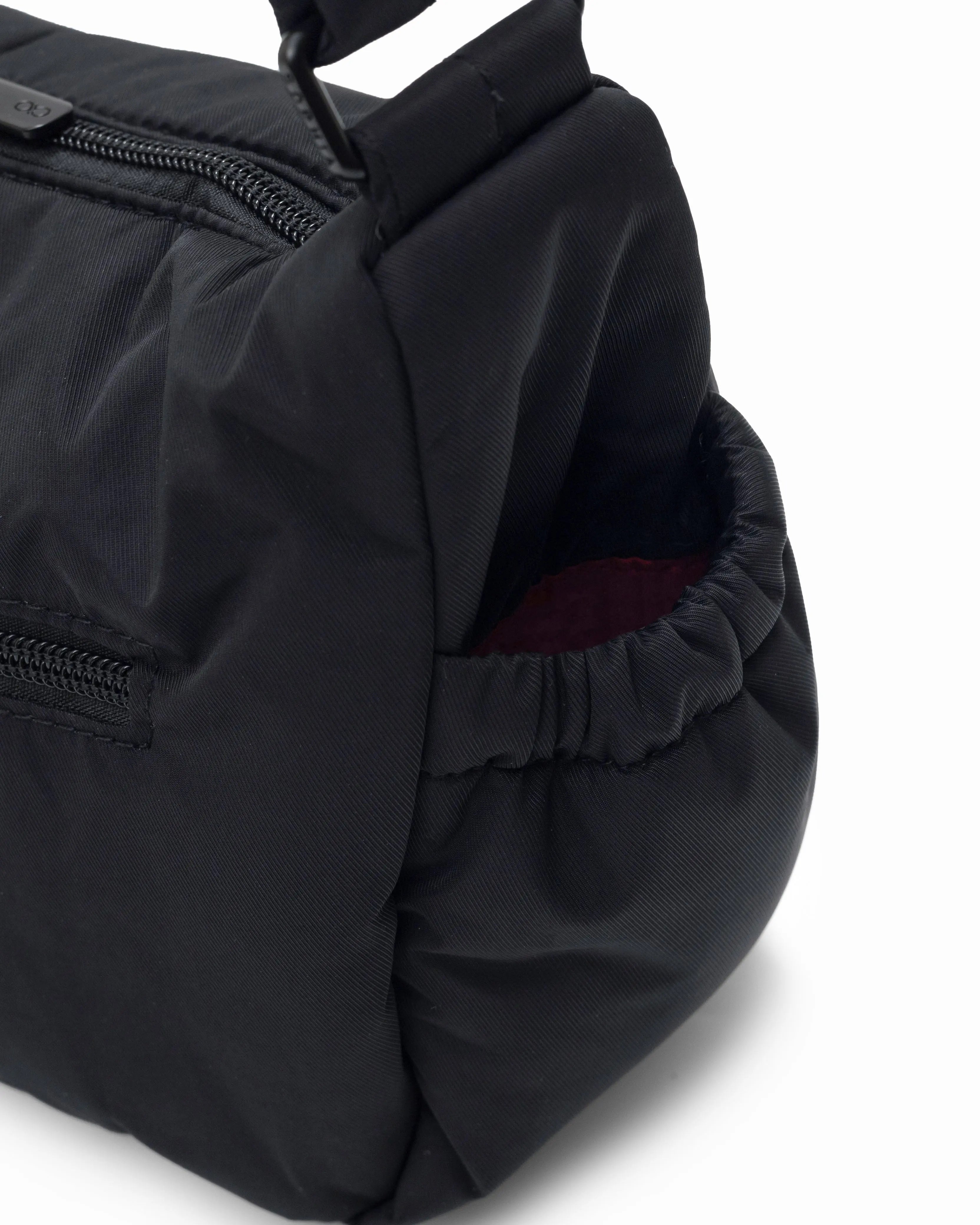 MINI SIGNATURE POCKET CROSSBODY BAG IN POSH JET BLACK 