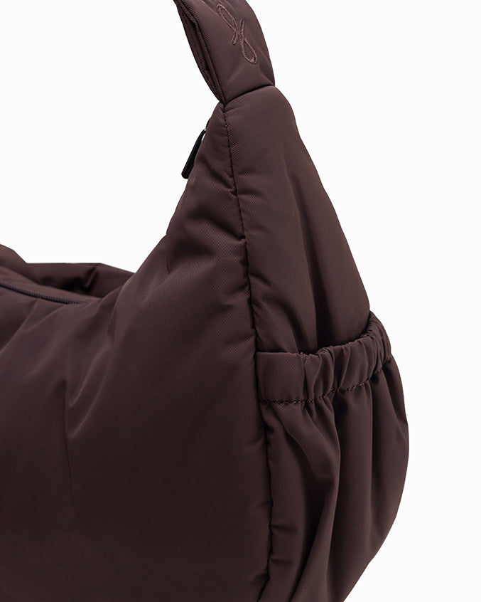 L POSH CRESCENT BAG IN CHOCO
