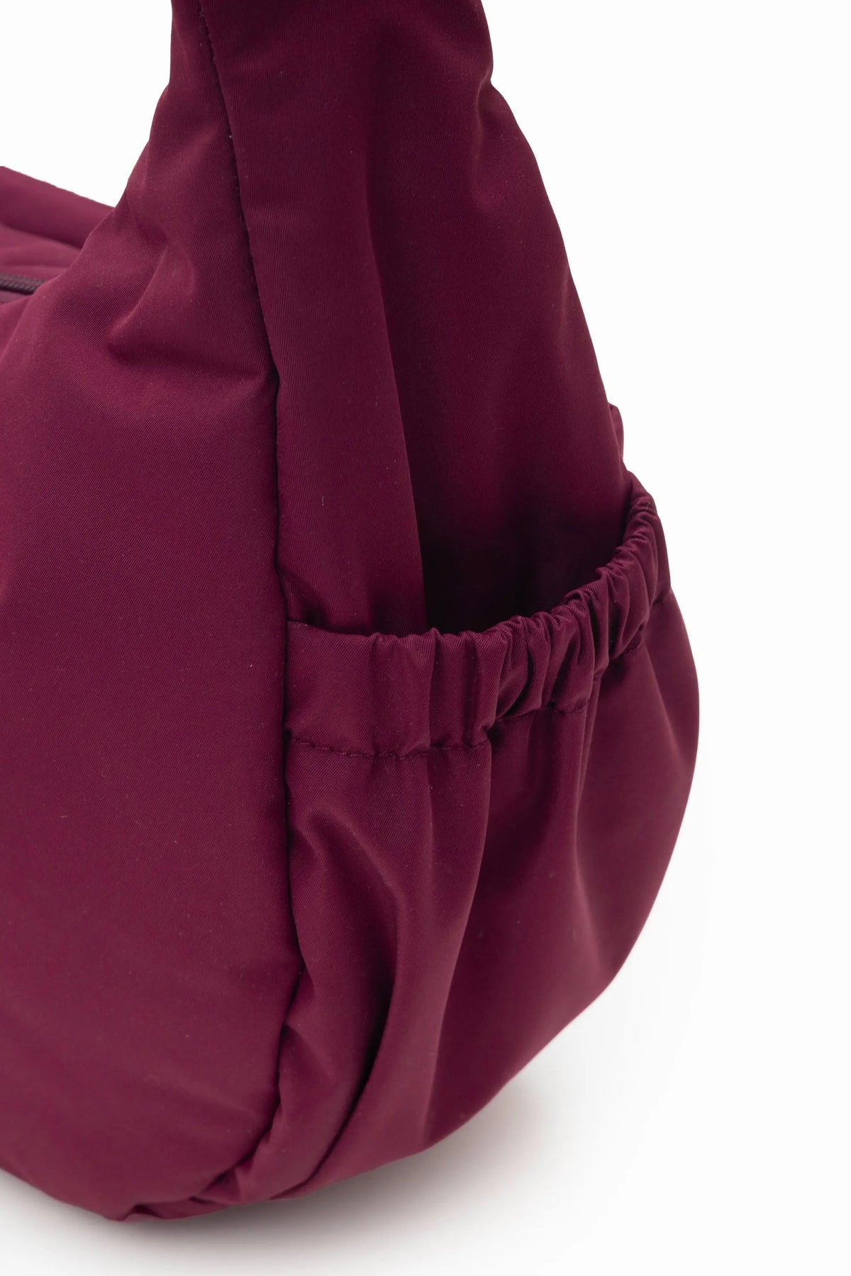 COSY LUXE L CRESCENT BAG 2.0 IN WINE 