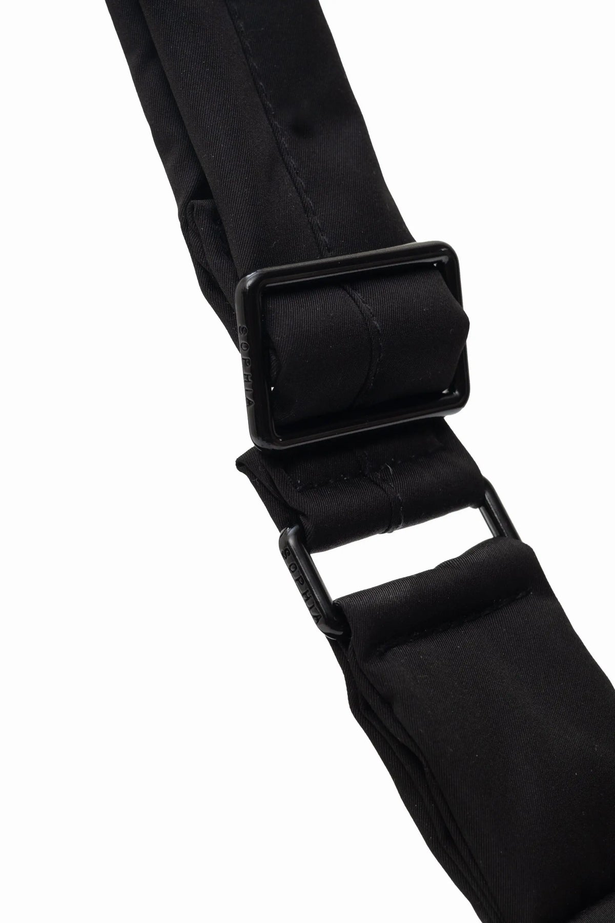 COSY LUXE L CRESCENT BAG 2.0 IN JET BLACK 