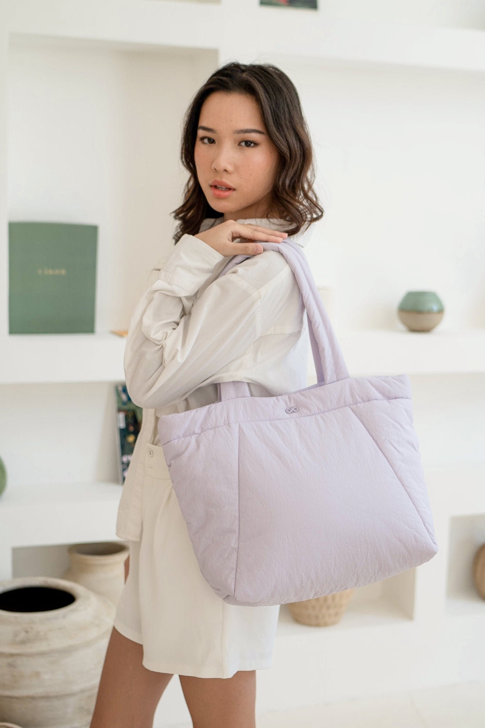 COSY PUFFY TOTE BAG IN LILAC