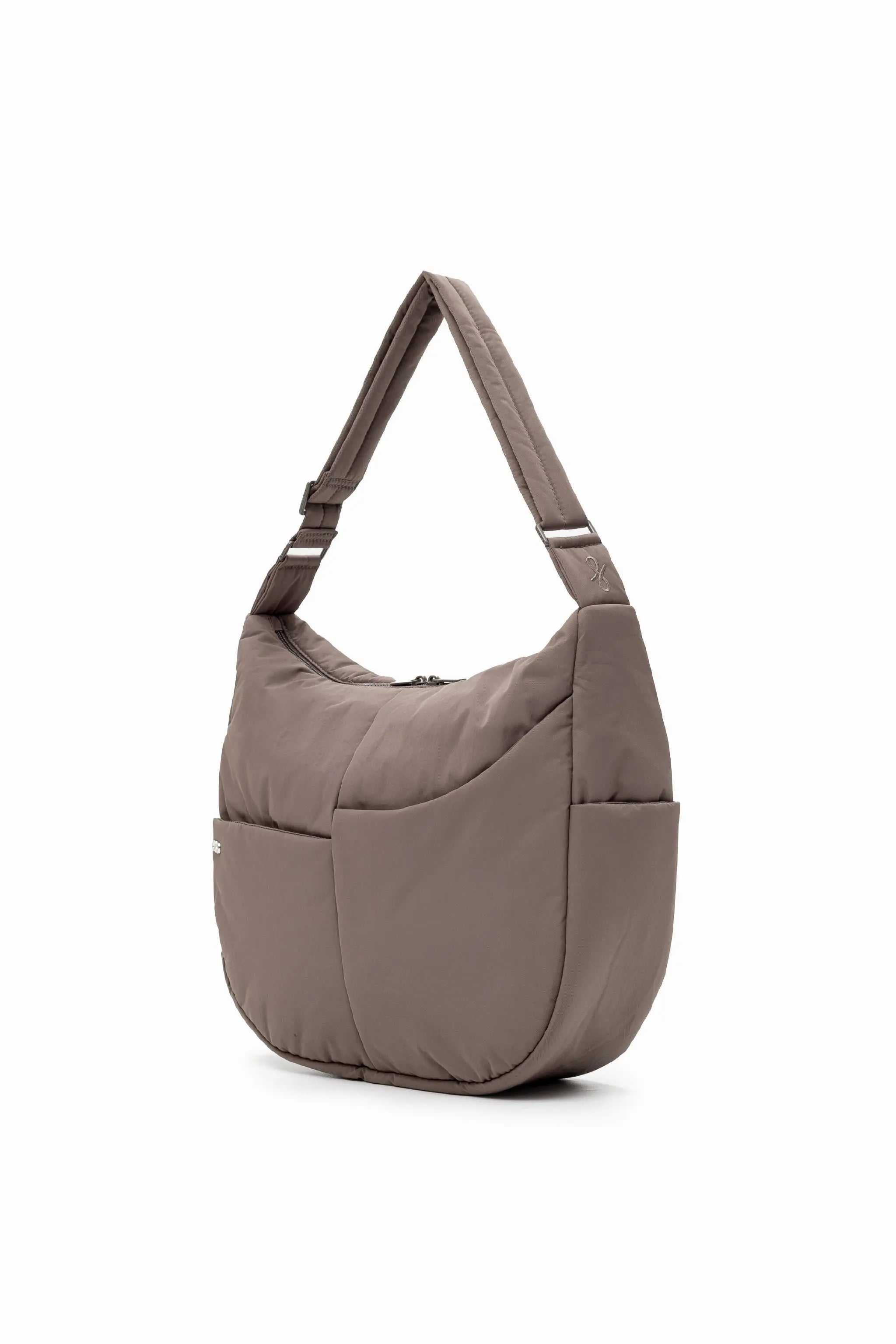 XL SIGNATURE POCKET CROSSBODY BAG IN TAUPE 