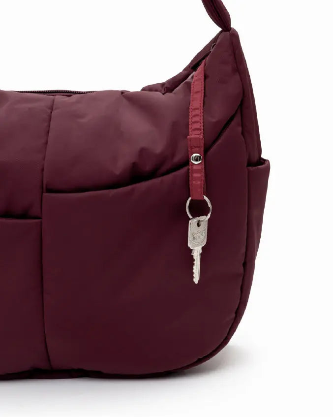 XL SIGNATURE POCKET CROSSBODY BAG IN WINE 