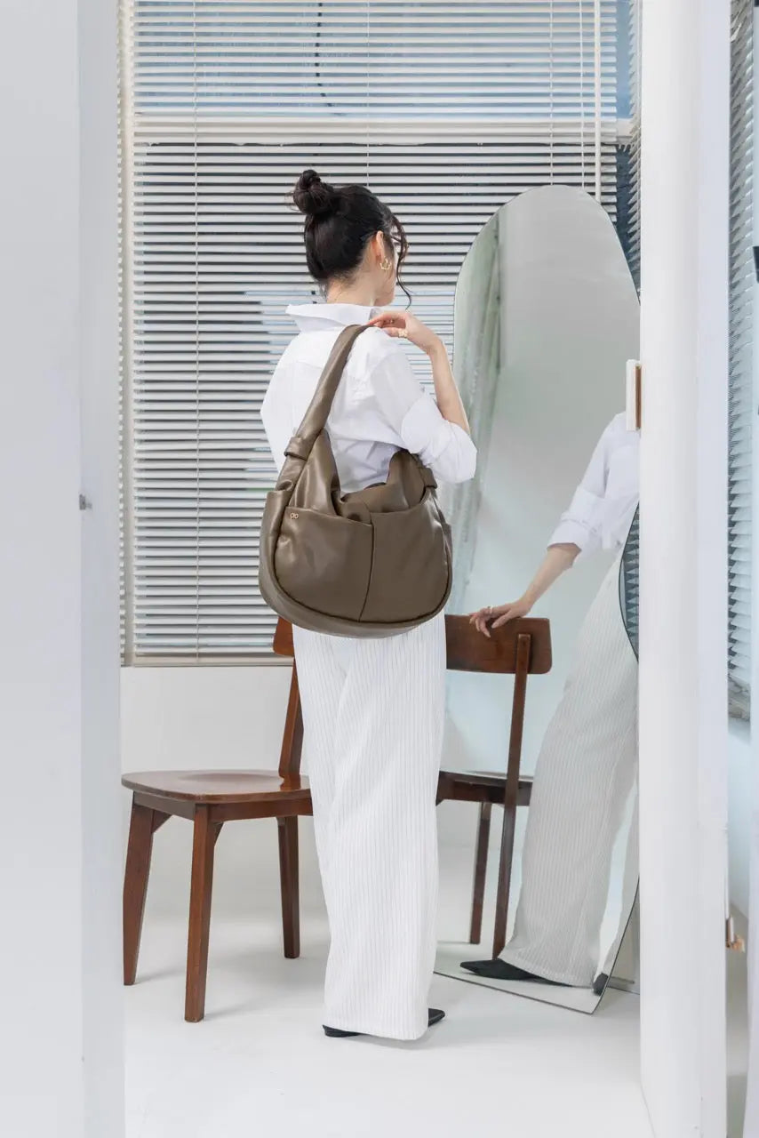 SIGNATURE POCKET SLOUCHY HOBO IN OLIVE TSL Singapore