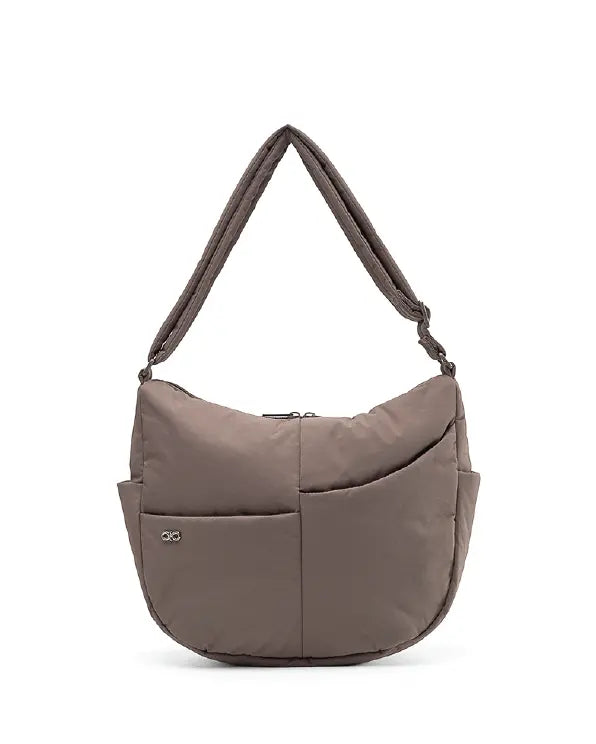 SIGNATURE POCKET CROSSBODY BAG IN POSH TAUPE