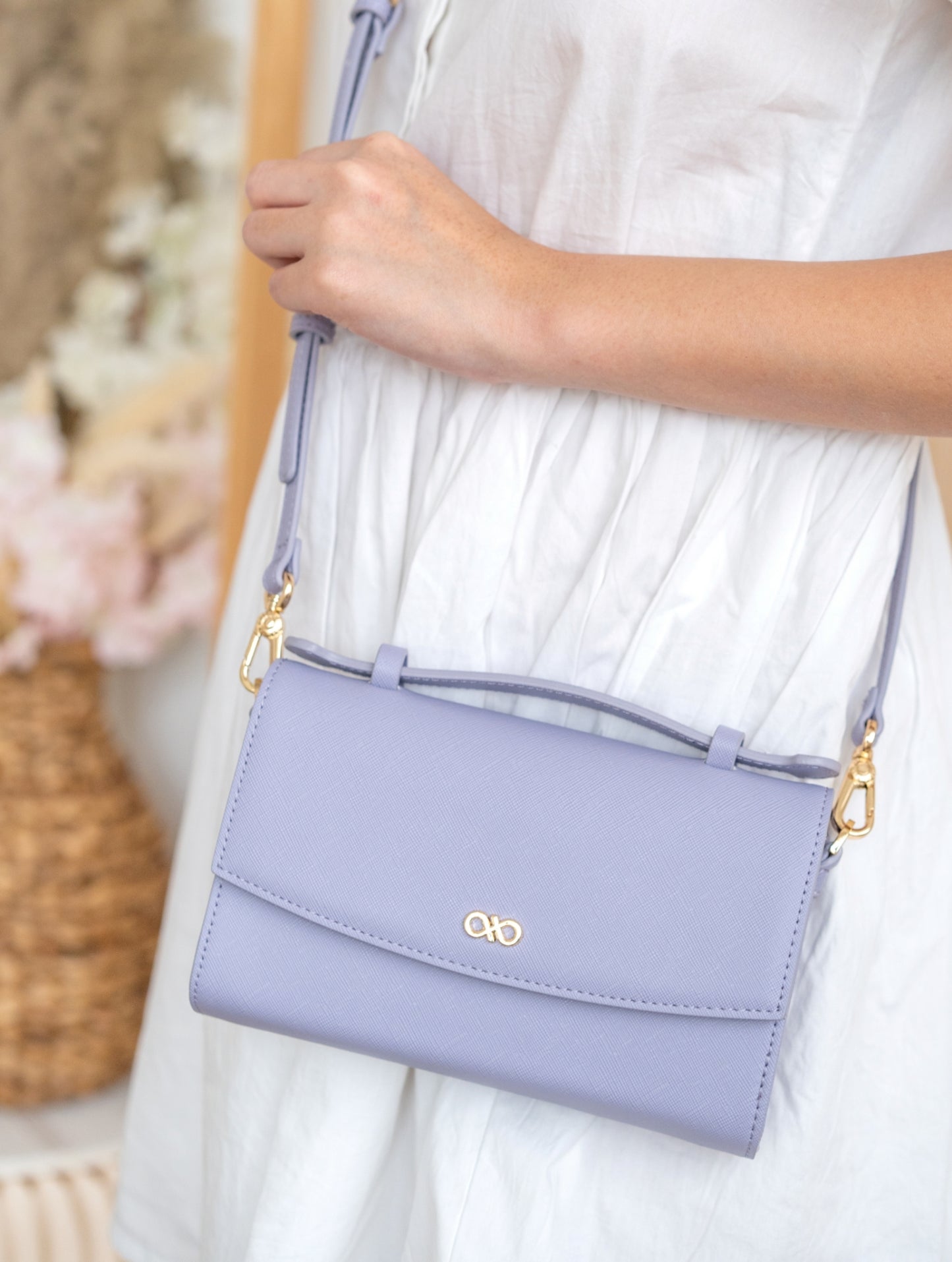 ELFIE 2-WAY CROSSBODY BAG IN LAVENDER